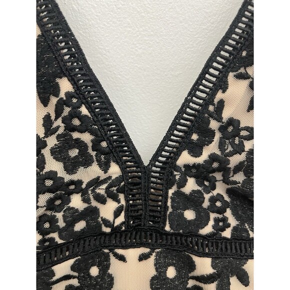 BARDOT Women’s Pencil Dress black / cream lace/ EMBROIDERED Size 8/M Zipper Back - Picture 11 of 15